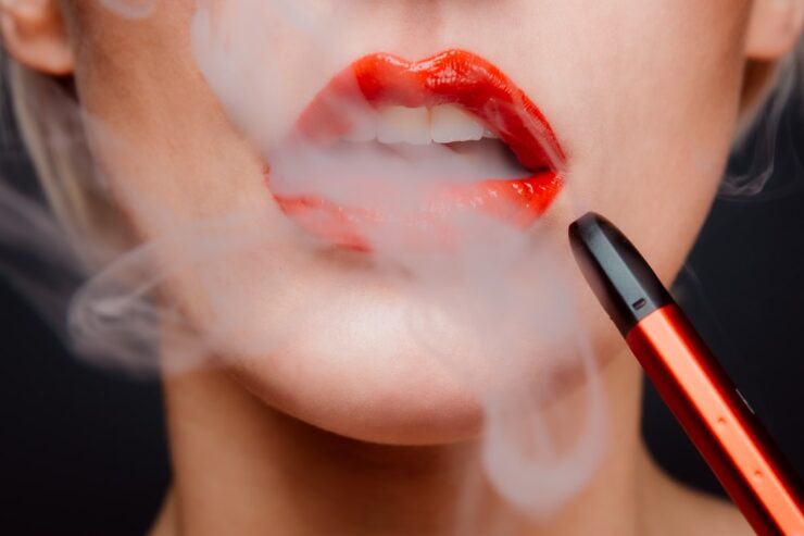 4 Ways E-cigarettes Can Help People to Quit Smoking
