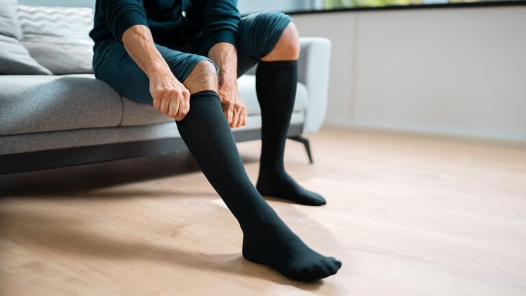 The Unexpected Health Benefits Of Wearing A Compression Socks - The ...