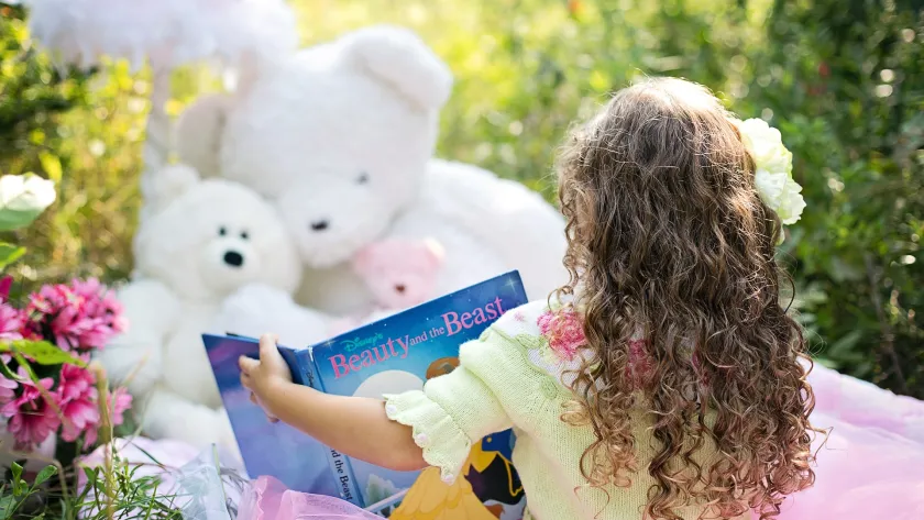 8 Ways To Make Your Kids Develop Good Reading Habits